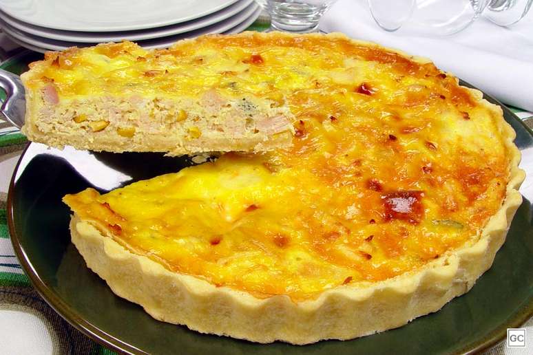 Quiche de frango com requeijão