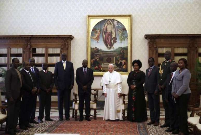 Líderes do Sudão do Sul chegam ao Vaticano para retiro