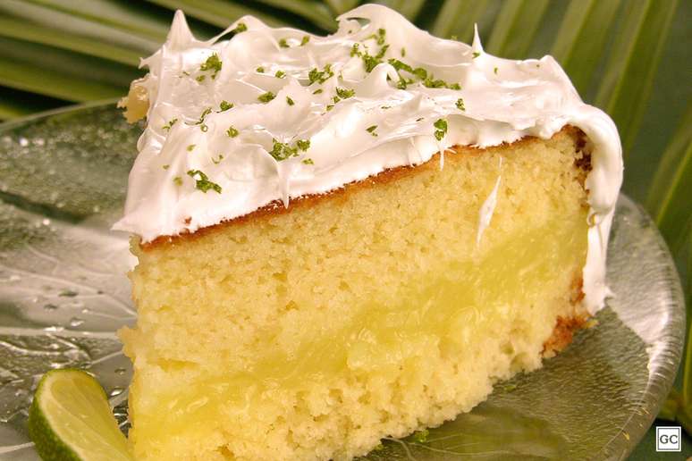 Bolo de limão com marshmallow