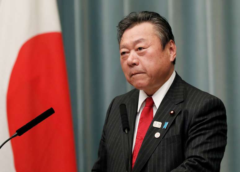 Yoshitaka Sakurada, que renunciou ao cargo de ministro ol&iacute;mpico do Jap&atilde;o
02/10/2018
REUTERS/Issei Kato/File Photo