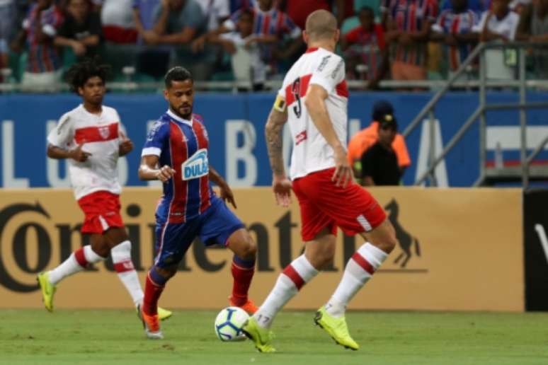 Volante fez gol aos 53 minutos da segunda etapa (Foto: Felipe Oliveira/EC Bahia)