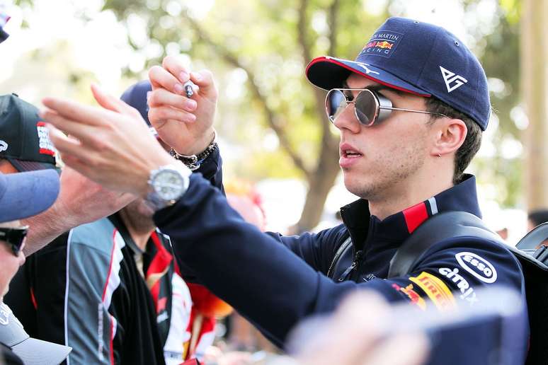 Gasly acredita que com o motor Honda a Red Bull vai alcançar a Ferrari