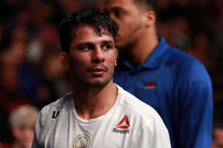 Alexandre Pantoja não escondeu o desconforto com o possível fim da divisão peso-mosca no UFC (Foto: Getty Images)