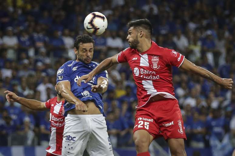 Jogo Cruzeiro x Huracán é reprogramado - CONMEBOL