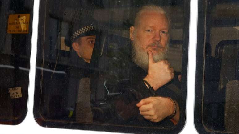 Assange foi preso na última quinta-feira na embaixada equatoriana em Londres