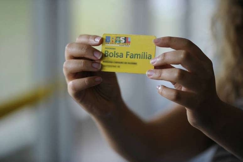 Bolsa Família é recebido por milhões de famílias