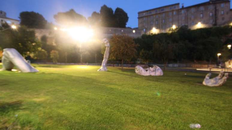 Cópia da escultura de Johnson na cidade de Viterbo