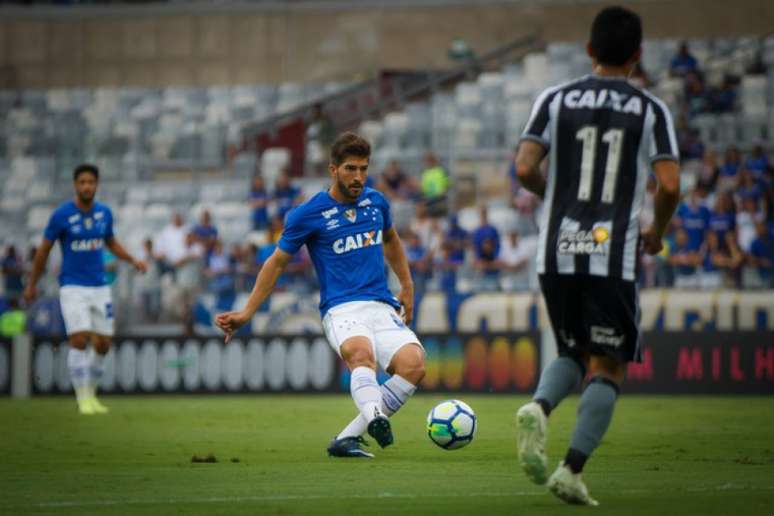 Lucas Silva tem vínculo com o Cruzeiro até o meio do ano , quando termina o emprestimo do Real Madrid para o clube mineiro-(Foto: Vinnicius Silva/Cruzeiro)