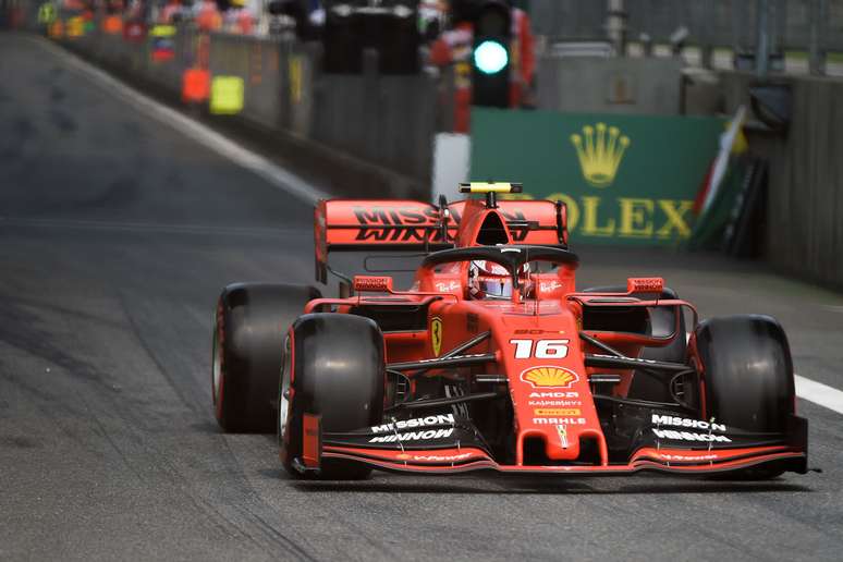 Leclerc aceitou explicação da Ferrari sobre ordem de equipe