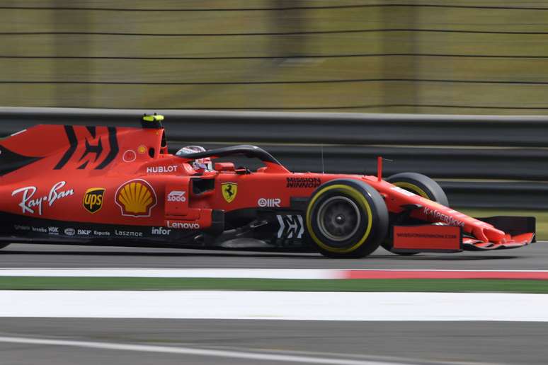 Rosberg considerou injusto o tratamento da Ferrari com Leclerc