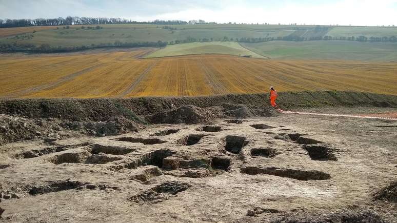 O local escavado agora pode ser usado para instala&ccedil;&atilde;o de tubula&ccedil;&atilde;o de &aacute;gua