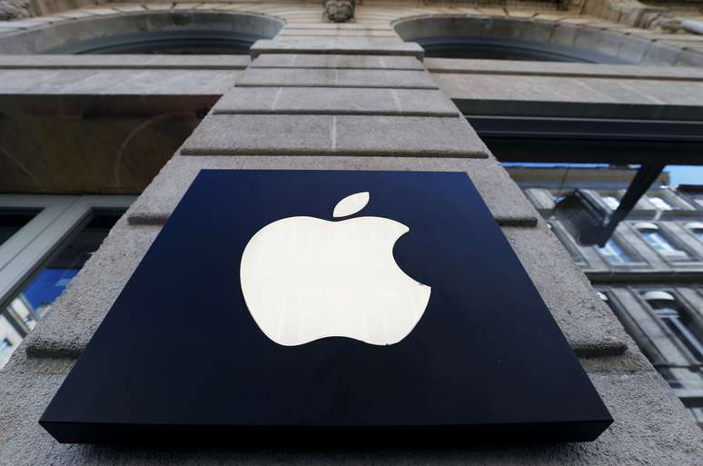 Logo da Apple em loja em Bordeaux, França, 22/03/2019. REUTERS/Regis Duvignau