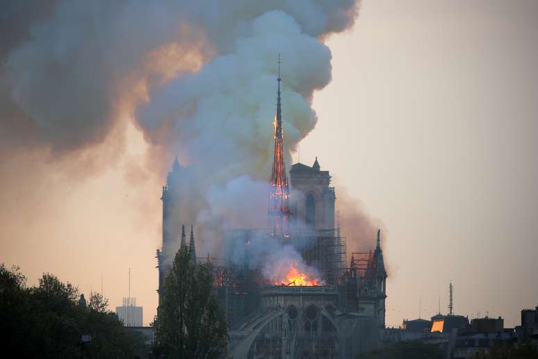 Incêndio da Catedral de Notre Dame em Paris
15/04/2019
REUTERS/Charles Platiau