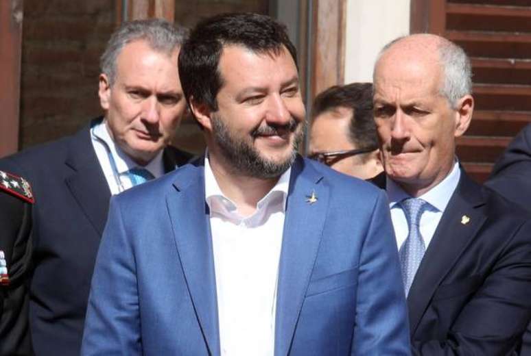 Matteo Salvini fechou os portos da Itália para navios de ONGs que operam no Mediterrâneo