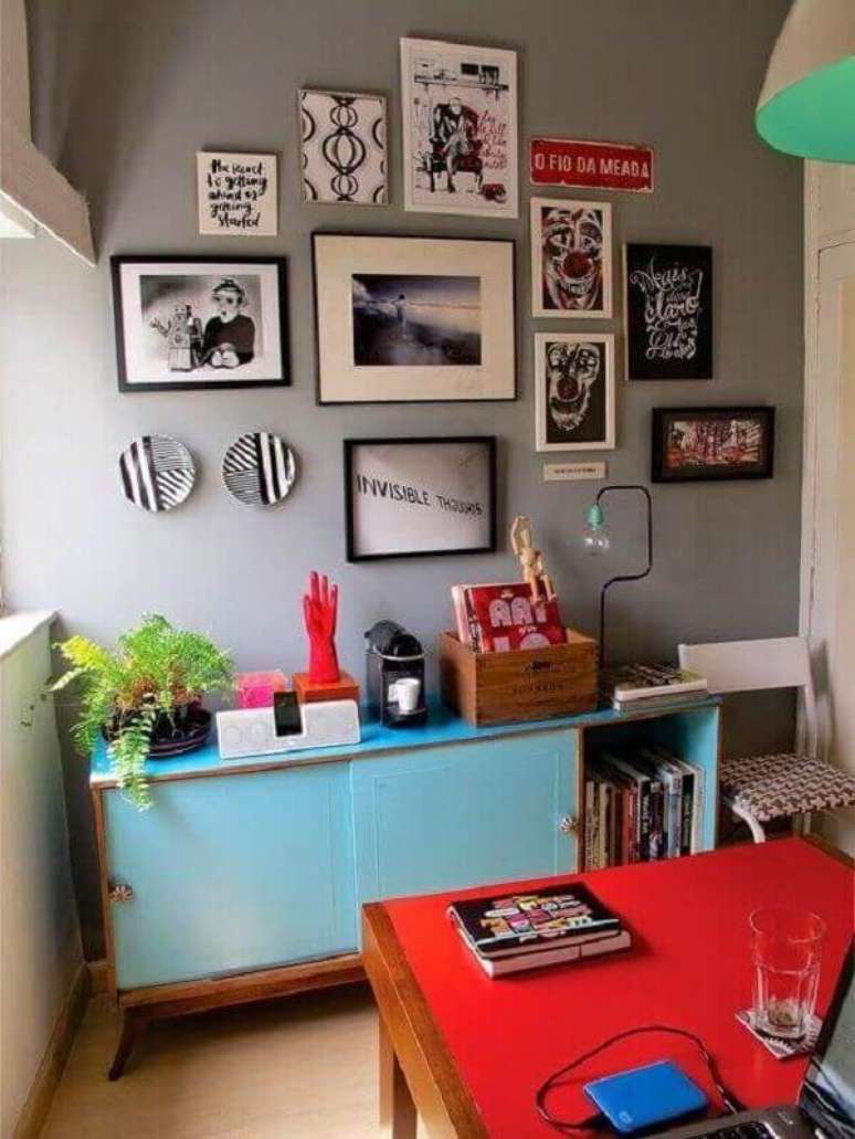 64 &ndash; Complemente a decora&ccedil;&atilde;o vintage com quadros criativos. Fonte: Pinterest