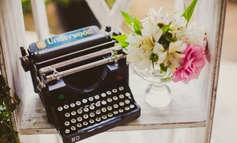 42 &ndash; Objetos vintage para a decora&ccedil;&atilde;o de casamento. Fonte: Inesquec&iacute;vel Casamento