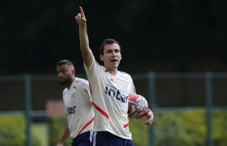 Jogador do São Paulo está fora da final do Campeonato Paulista (Foto: Rubens Chiri/São Paulo)