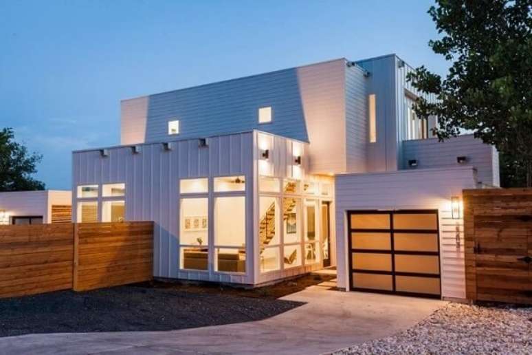 38. Casa container ampla e branca. Fonte: Pinterest