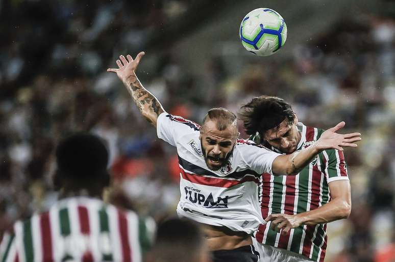 RJ - COPA DO BRASIL/FLUMINENSE X SANTA CRUZ - ESPORTES Partida entre as equipes de Fluminense x Santa Cruz, valida pela Copa do Brasil, realizado no estadio do Maracanã nesta quarta-feira(17).