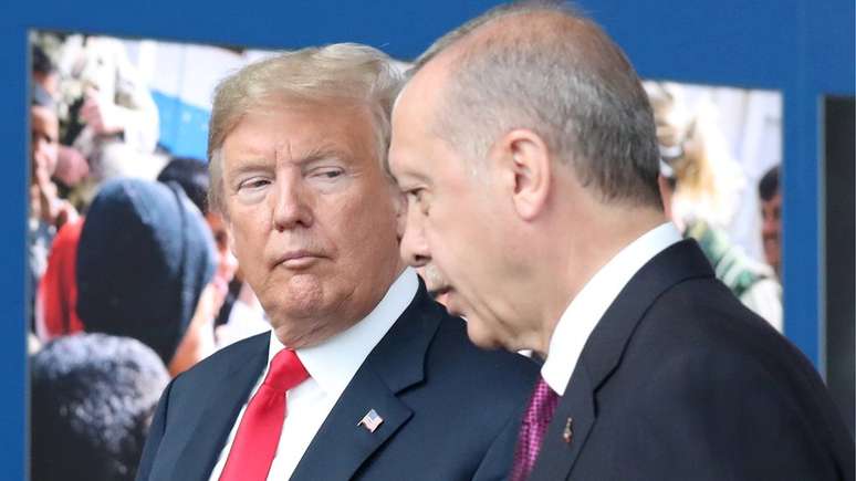 A rela&ccedil;&atilde;o entre os EUA de Trump e a Turquia de Erdogan est&aacute; cada vez mais tensa