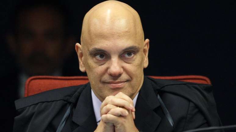 Escolhido como relator do inquérito por Toffoli, Alexandre de Moraes mandou retirar do ar matéria que citava o presidente do Supremo. Depois, ele voltou atrás e revogou a própria decisão