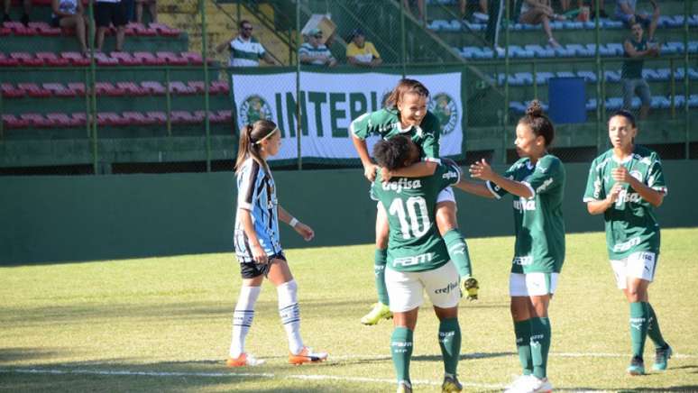 Palmeiras aplicou 2 a 0 no Grêmio e continua com 100% de aproveitamento (Tatiane Marques/Divulgação)