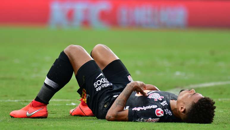 Volante Junior Urso se lesionou na partida de ida da final do Campeonato Paulista, no Morumbi