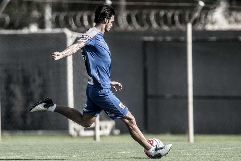 Bryan Ruíz é um dos estrangeiros que devem ser negociados pelo Santos no meio do ano (Foto: Ivan Storti/Santos FC)