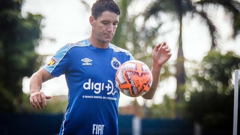 Thiago poderá fazer o seu primeiro jogo inteiro desde março passado, além de ser sua estreia na Libertadores- Vinnicius Silva/Cruzeiro