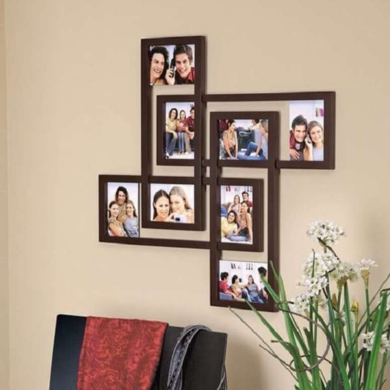 57 – Invista em um quadro de fotos para compor a decoração da sala de estar. Fonte: Wayfair