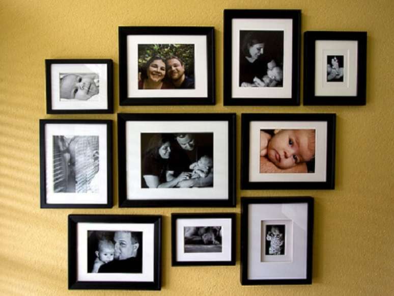 37 &ndash; Quadro de fotos de fam&iacute;lia com a mesma moldura. Fonte: Doce Vida Store