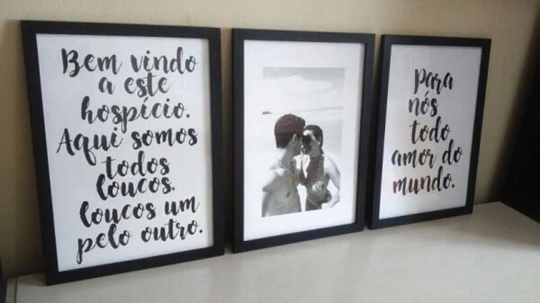 44 &ndash; Trio de quadro de fotos para casal. Fonte: Mercado Livre