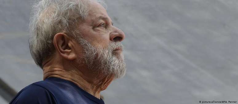Lula está preso há um ano