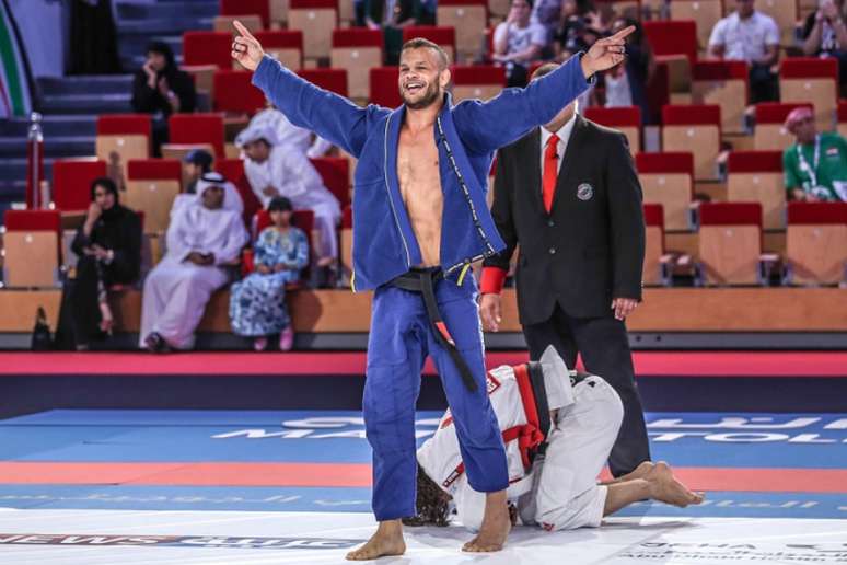 Marcos Tinoco foi um dos campeões na disputa entre os Masters (Foto: Ane Nunes / GentleArtMedia)