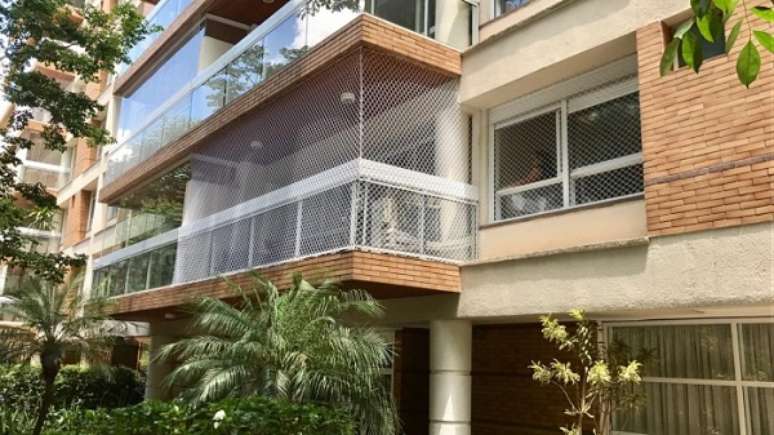 16- A tela de proteção para apartamento precisa ser instalada em todas as janelas e varandas. Fonte: MultRede