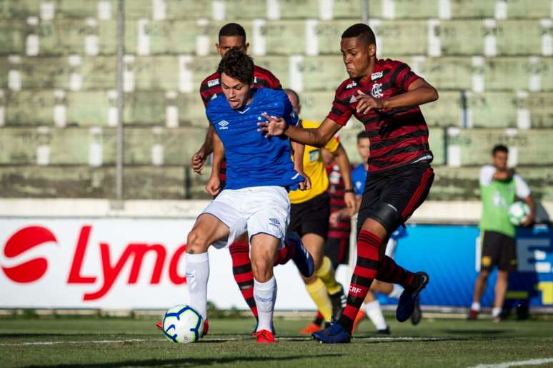 Cruzeiro e Fla fizeram um jogo muito movimentado, mas ainda sem definição do finalista da Copa do Brasil Sub-20- Gustavo Aleixo/Cruzeiro