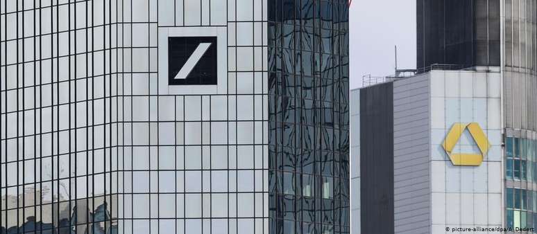 Prédios do Deutsche Bank e do Commerzbank em Frankfurt