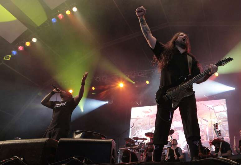 Andreas Kisser e Derrick Green, do Sepultura, no Rock in Rio