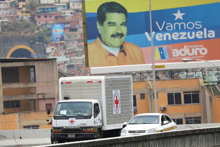 Caminhão com ajuda humanitária da Cruz Vermelha em Caracas
16/04/2019
REUTERS/Manaure Quintero