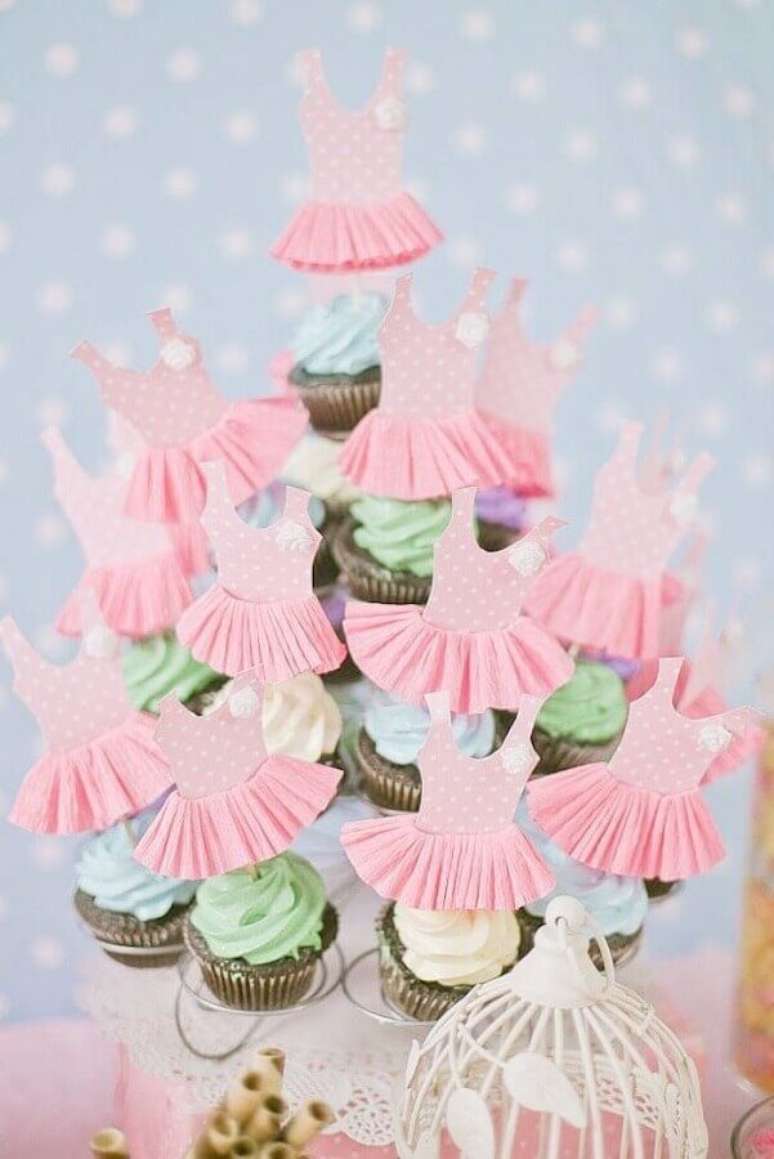 20. Invista em docinhos com uma decoração especial para a festa infantil bailarina – Foto: Pinterest