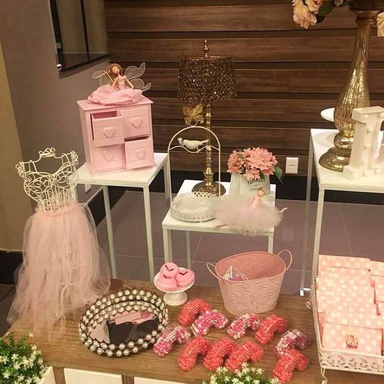 44. Decora&ccedil;&atilde;o para festa de bailarina &ndash; Foto: Tr&egrave;s Jolie Festas