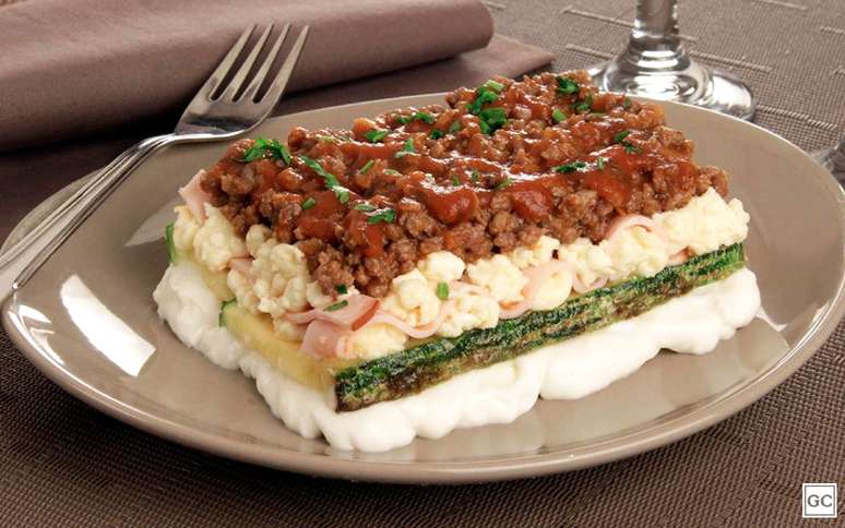 8 -&nbsp;Lasanha fitness de abobrinha -
Essa receita &eacute; para comer sem culpa, ap&oacute;s o treino! - 

