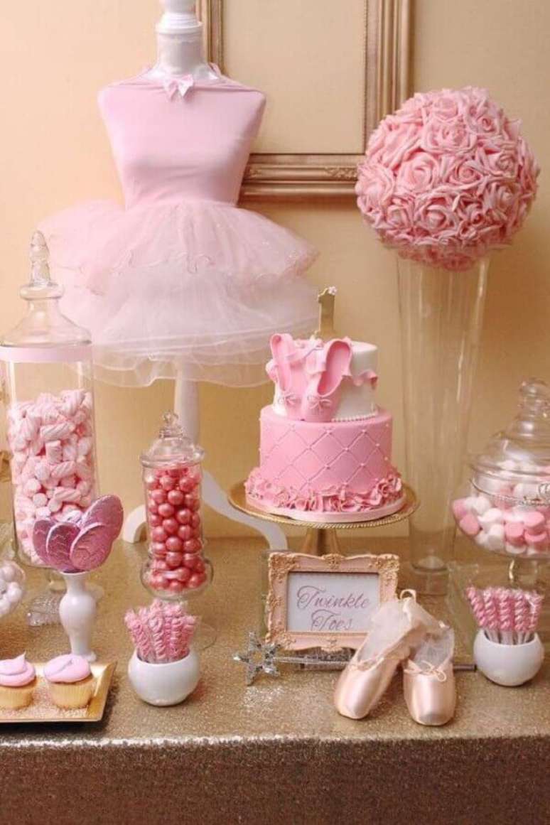 71. Simples e delicada decora&ccedil;&atilde;o festa bailarina &ndash; Foto: Casa e Festa