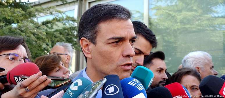 Premiê espanhol, Pedro Sánchez, após entregar seu voto