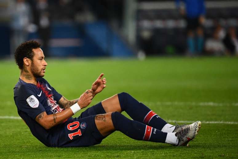 Neymar já havia sido punido pela Uefa no início da semana por insultos à arbitragem na Champions League (AFP)