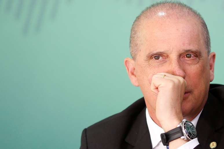 Ministro da Casa Civil, Onyx Lorenzoni, durante entrevista coletiva em Brasília
16/04/2019 REUTERS/Adriano Machado