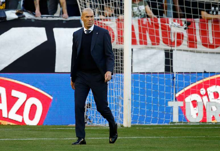 Técnico do Real Madrid, Zinedine Zidane, durante partida contra o Rayo Vallecano pelo Campeonato Espanhol
28/04/2019 REUTERS/Javier Barbancho