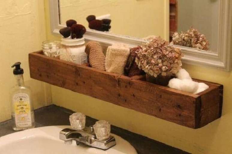 3 – Enfeites para banheiro artesanato em madeira. Fonte: Etsy