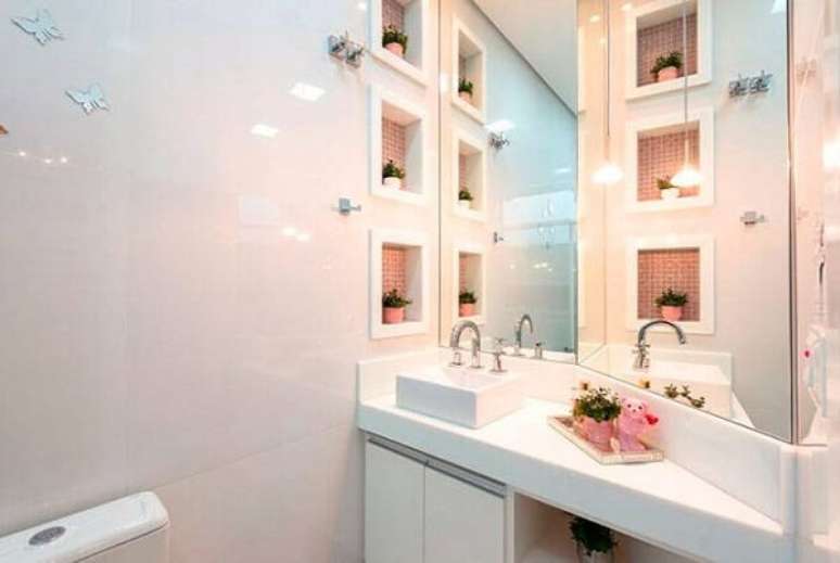 45 &ndash; Nichos decorativos utilizados como enfeites para banheiro. Fonte: Exame