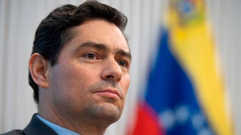 Carlos Vecchio, amigo de López, é encarregado de negócios do governo de Guaidó nos EUA